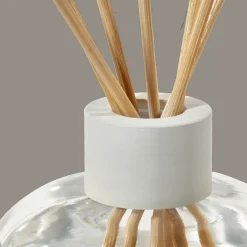 Amber Musk Diffuser - Aroma Lab Candles & Candle Stick Holders