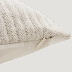 Hot Ann Decorative Pillow Decorative Throw Pillows