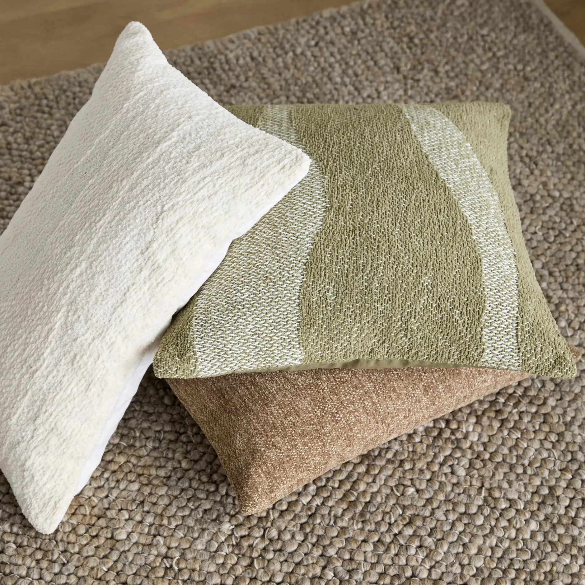 Hot Ansley Feather Decorative Throw Pillow Decorative Throw Pillows