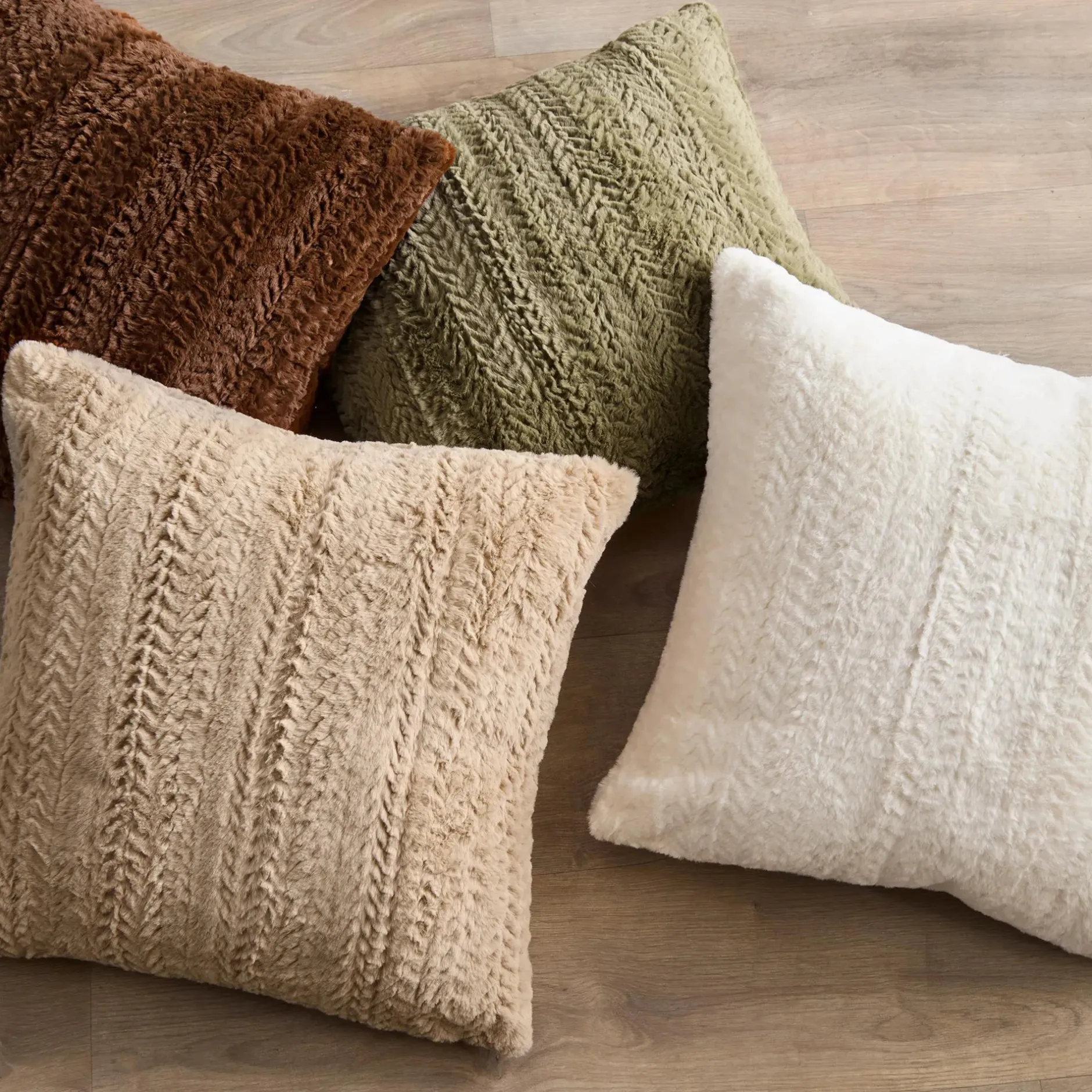 Clearance Beige Set of 2 Ellyn Decorative Pillow Decorative Throw Pillows