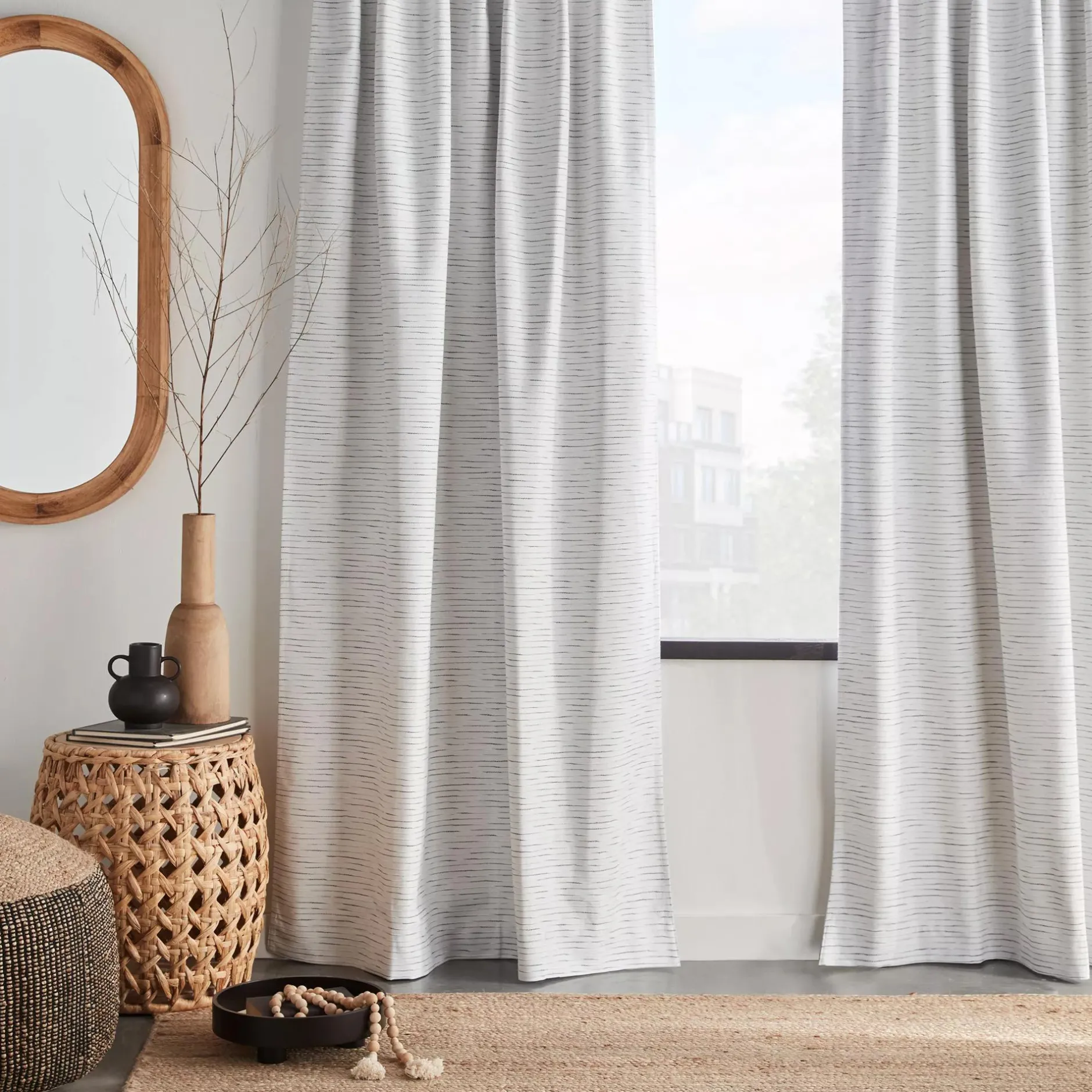 Outlet Black And White Dayni Blackout Back-Tab Curtain Sheer Curtains & Window Sheer Panels|Blackout Window Curtains