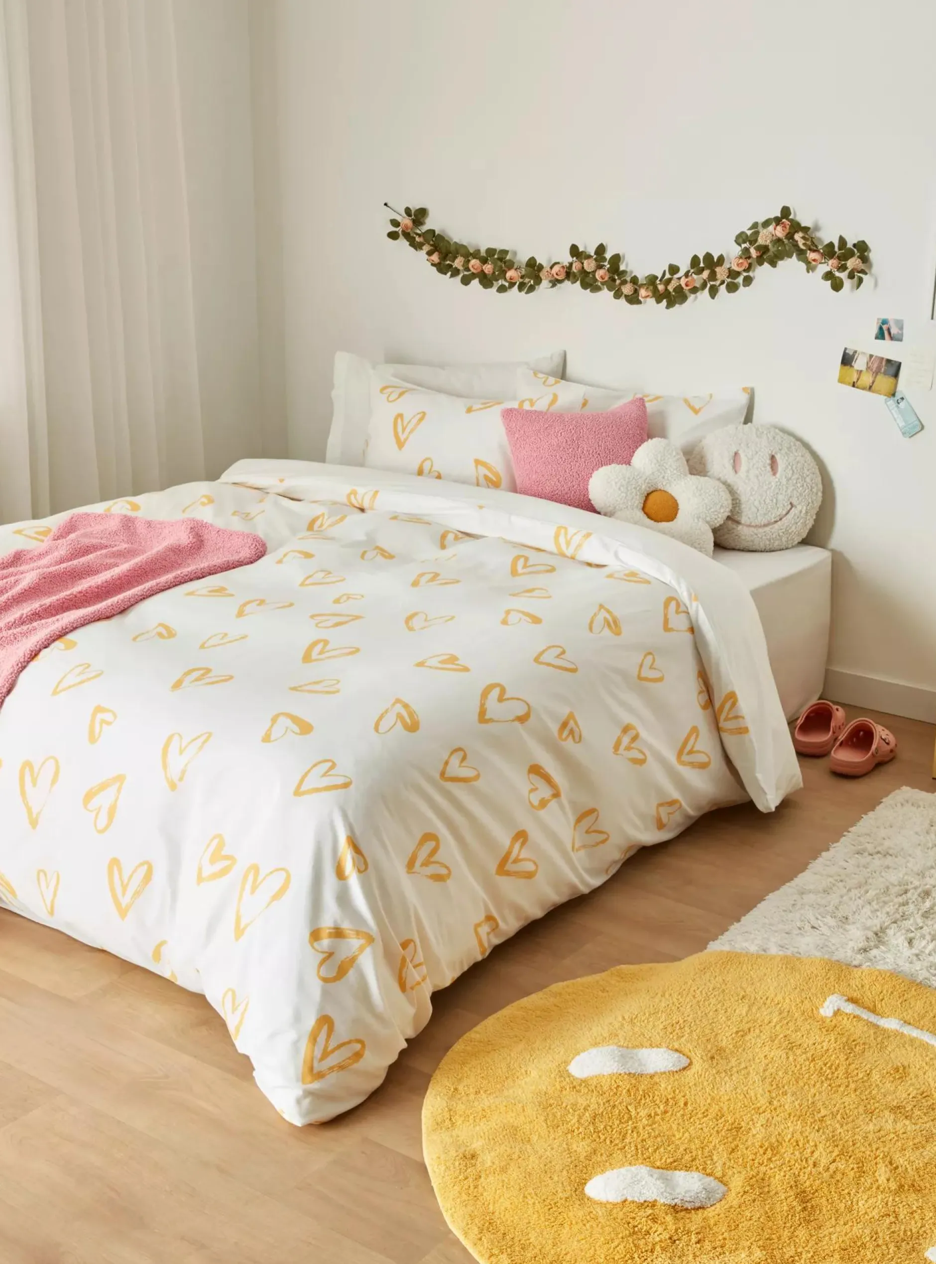 LED Floral Garland Junior Decorative Accessories