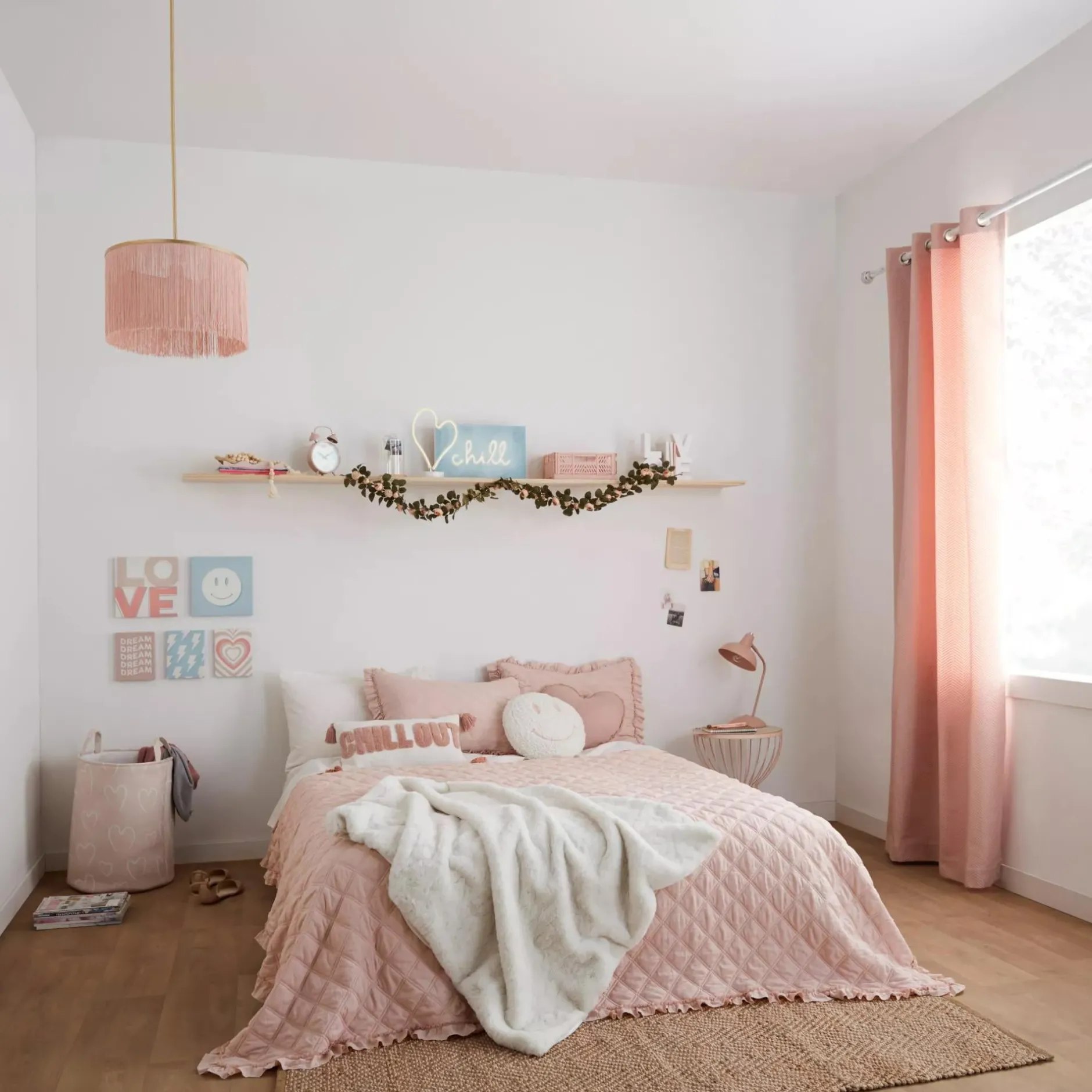 LED Floral Garland Junior Decorative Accessories