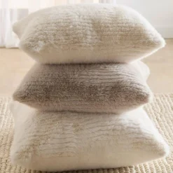 New Maddox Faux Fur Oversized Throw Pillow Decorative Throw Pillows