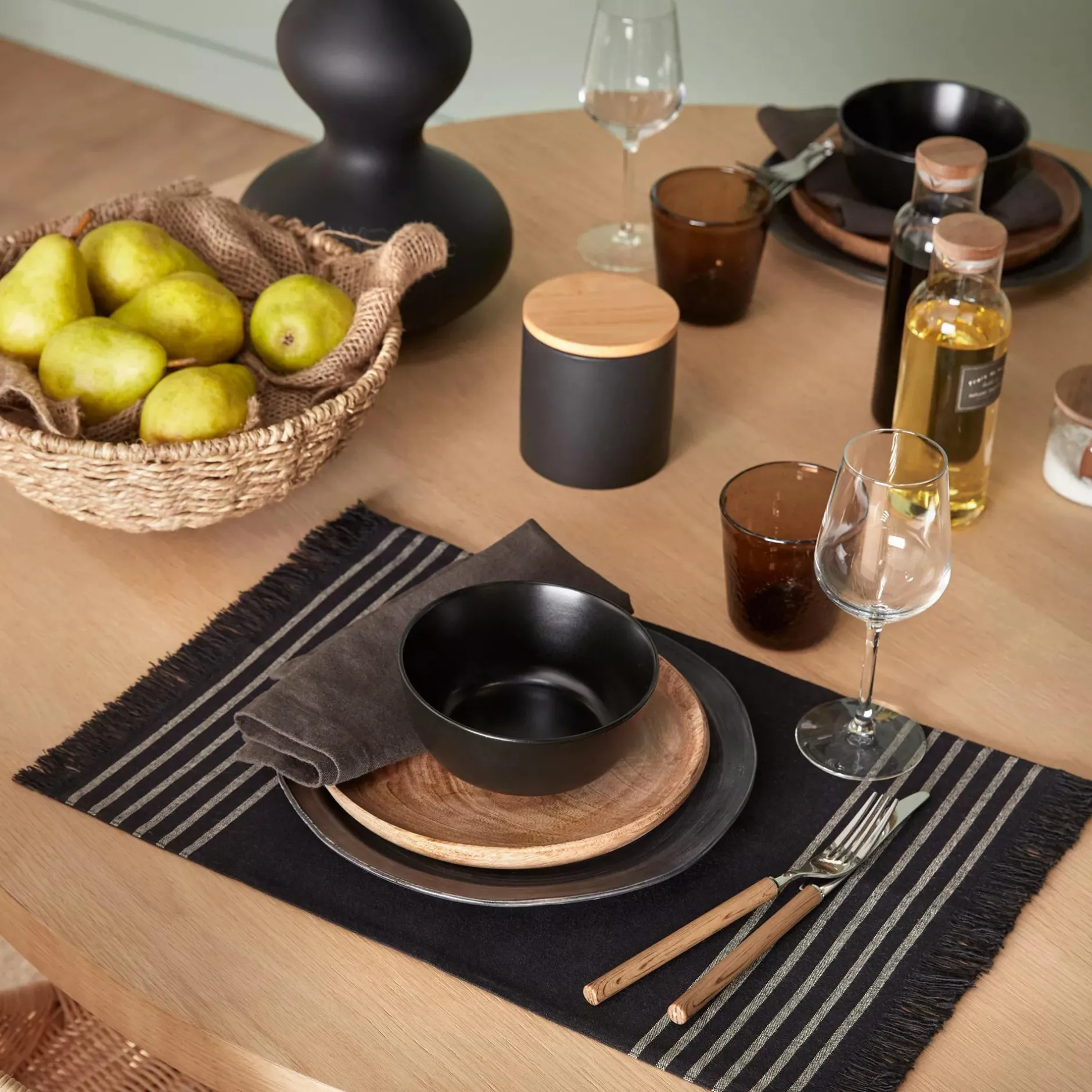Hot Set of 4 Black & Natural Fringed Fabric Placemats Dinnerware|Kitchen & Dining Accessories