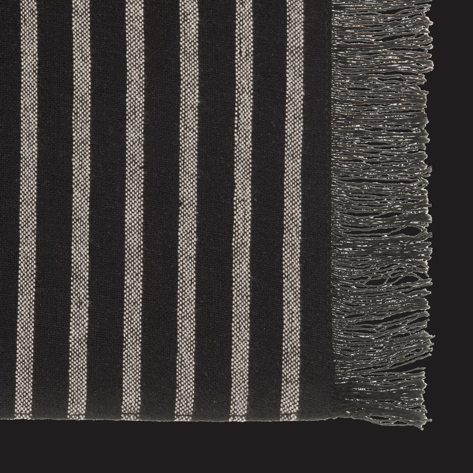 Hot Set of 4 Black & Natural Fringed Fabric Placemats Dinnerware|Kitchen & Dining Accessories
