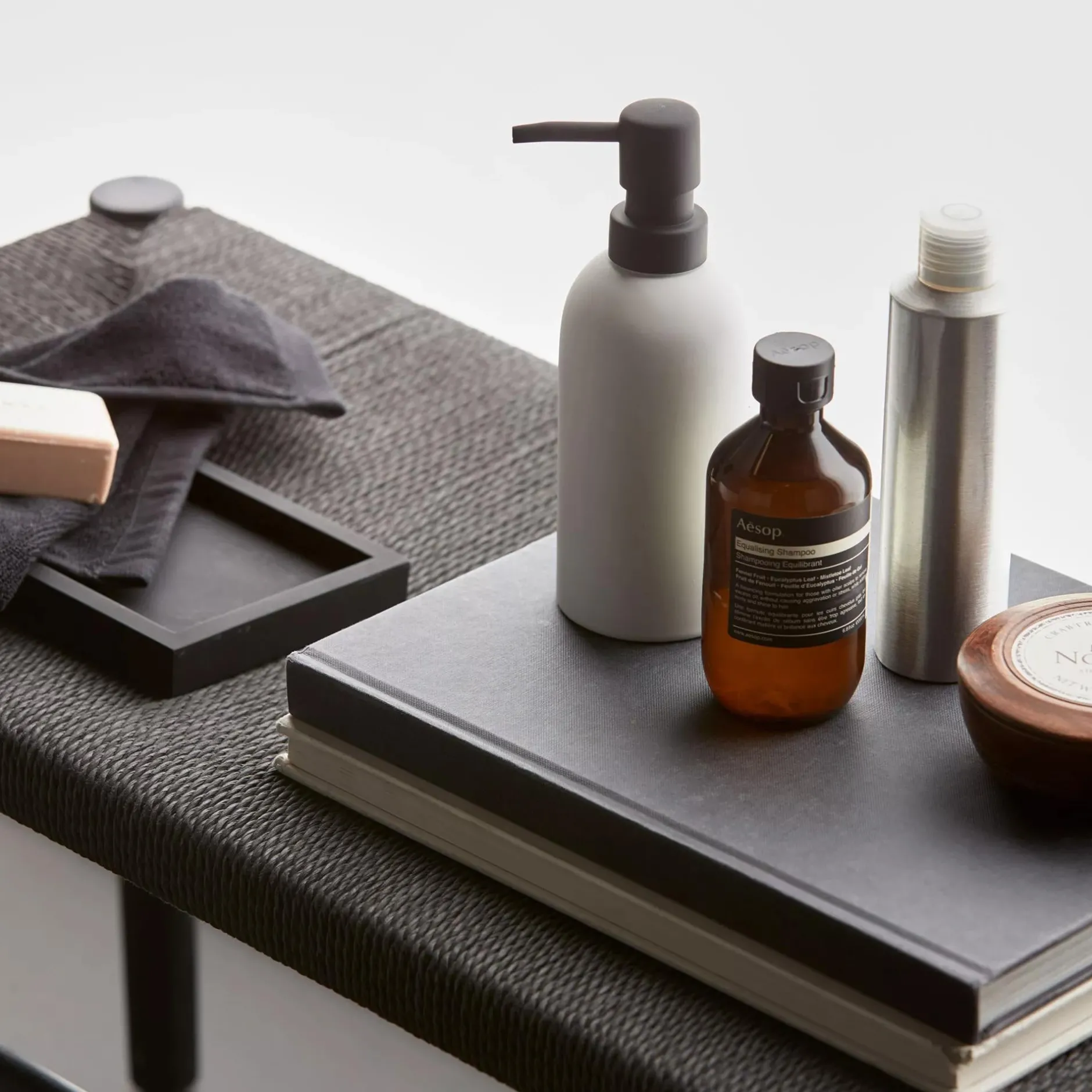 Outlet Storage Tray Bathroom Accessories