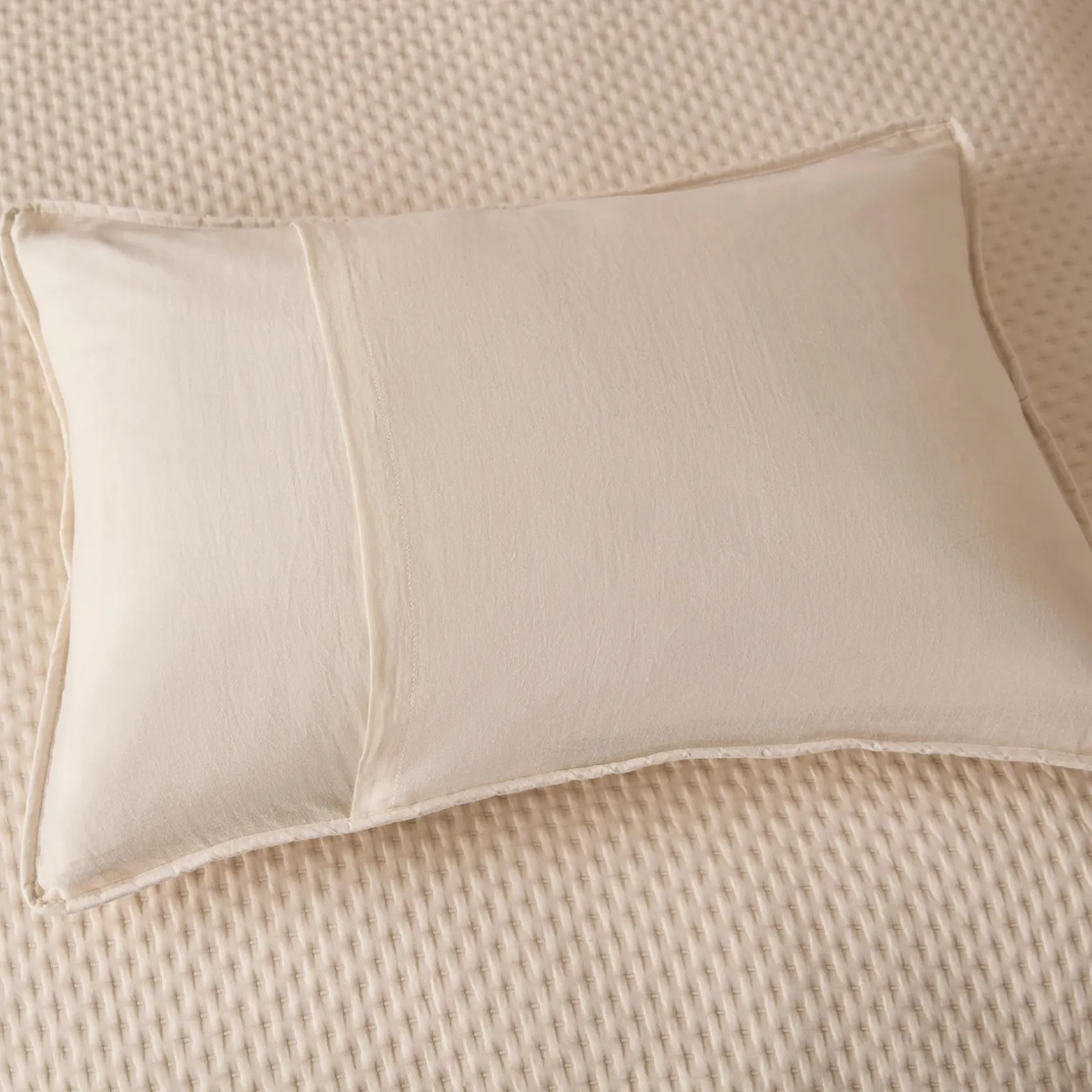 Yaso Collection - Coverlet Set Coverlet Sets